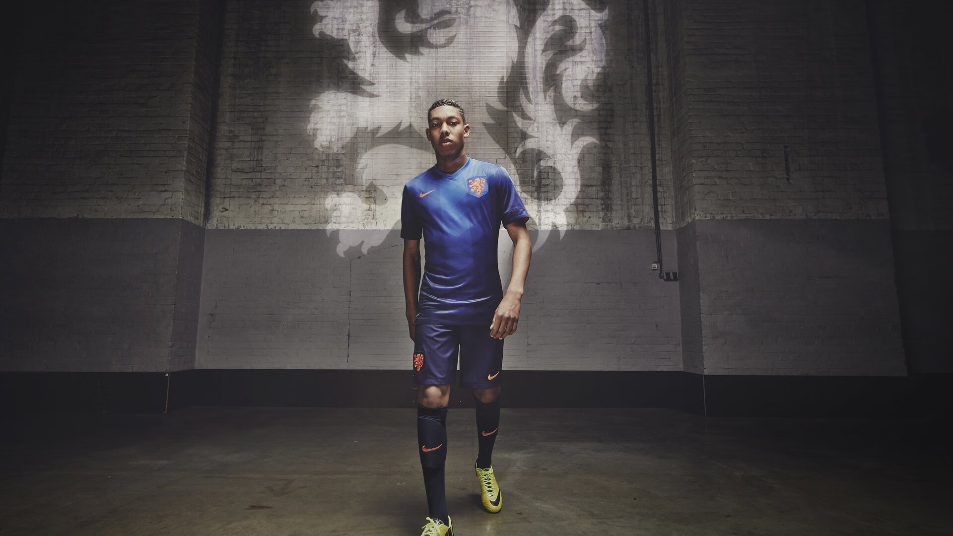 英超激战不断：悬念、精彩、惊喜交织！，英超英超