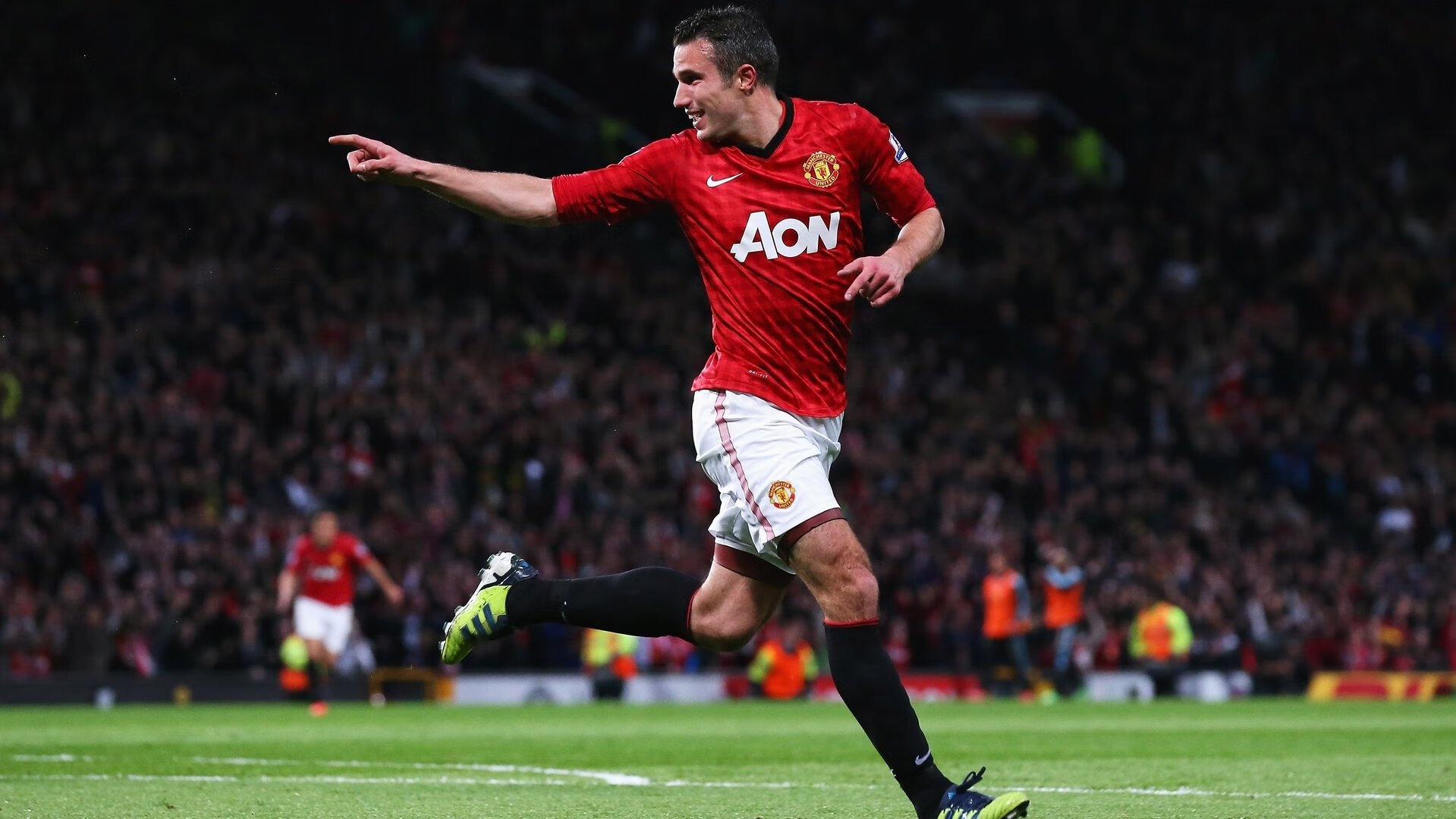 狼队解雇主帅佩雷拉,新帅候选人名单浮出水面,佩雷拉足球俱乐部